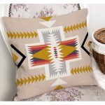 - K12065-Gorsel-1 - Realhomes RealHomes Krem Zeminde Tribal Motifli Antik Desenli Dijital Baskılı Yastık Kırlent Kılıfı Realhomes