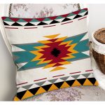 - K12067-Gorsel-1 - Realhomes RealHomes Krem Zeminde Geleneksel Motifli Geleneksel Desenli Dijital Baskılı Yastık Kırlent Kılıfı Realhomes