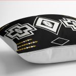 - K12073-Gorsel-3 - Realhomes RealHomes Siyah Zeminde Kilim Motifli Geometrik Desenli Dijital Baskılı Yastık Kırlent Kılıfı Realhomes