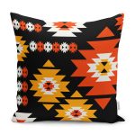 - K12074-Gorsel - Realhomes RealHomes Siyah Zeminde Yöresel Motifli Geometrik Desenli Dijital Baskılı Yastık Kırlent Kılıfı Realhomes