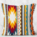 RealHomes Krem - Bej Zeminde Antik Motifli Geleneksel Desenli Dijital Baskılı Yastık Kırlent Kılıfı Realhomes