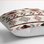 - K12077-Gorsel-3 - Realhomes RealHomes Krem - Kahverengi Zeminde Yöresel Motifli Geometrik Desenli Dijital Baskılı Yastık Kırlent Kılıfı Realhomes