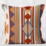 - K12079-Gorsel-2 - Realhomes RealHomes Retro Tasarımlı Antika Motifli Geleneksel Desenli Dijital Baskılı Yastık Kırlent Kılıfı Realhomes