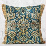 - K12084-Gorsel-2 - Realhomes RealHomes Mavi Zeminde Kilim Motifli Geometrik Desenli Dijital Baskılı Yastık Kırlent Kılıfı Realhomes