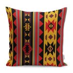 - K12085-Gorsel - Realhomes RealHomes Siyah Zeminde Geometrik Motifli Kilim Desenli Dijital Baskılı Yastık Kırlent Kılıfı Realhomes