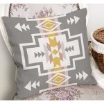 - K12088-Gorsel-1 - Realhomes RealHomes Gri Zeminde Tribal Motifli Geometrik Desenli Dijital Baskılı Yastık Kırlent Kılıfı Realhomes