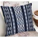 - K12092-Gorsel-1 - Realhomes RealHomes Lacivert Zeminde Etnik Motifli Kilim Desenli Dijital Baskılı Yastık Kırlent Kılıfı Realhomes