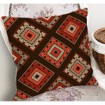 - K12100-Gorsel-1 - Realhomes RealHomes Kahverengi Zeminde Geleneksel Motifli Kilim Desenli Dijital Baskılı Yastık Kırlent Kılıfı Realhomes