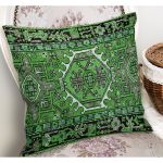 - K12102-Gorsel-1 - Realhomes RealHomes Yeşil Zeminde Geleneksel Motifli Kilim Desenli Dijital Baskılı Yastık Kırlent Kılıfı Realhomes