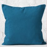 - K12140-Gorsel-2 - Realhomes RealHomes Mavi Zeminde Düz Renk Motifli Mavi Desenli Dijital Baskılı Yastık Kırlent Kılıfı Realhomes