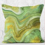 - K12154-Gorsel-2 - Realhomes  RealHomes Gold - Yeşil Zeminde Kanvas Motifli Altın Desenli Dijital Baskılı Yastık Kırlent Kılıfı Realhomes