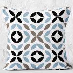 - K12176-Gorsel-2 - Realhomes RealHomes Siyah - Mavi Zeminde Yaprak Motifli Kanvas Desenli Dijital Baskılı Yastık Kırlent Kılıfı Realhomes