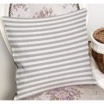 - K12183-Gorsel-1 - Realhomes RealHomes Gri - Beyaz Zeminde Geometrik Motifli Çizgili Desenli Dijital Baskılı Yastık Kırlent Kılıfı Realhomes