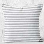 - K12183-Gorsel-2 - Realhomes RealHomes Gri - Beyaz Zeminde Geometrik Motifli Çizgili Desenli Dijital Baskılı Yastık Kırlent Kılıfı Realhomes