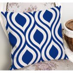 RealHomes Lacivert Zeminde Geometrik Motifli Klasik Desenli Dijital Baskılı Yastık Kırlent Kılıfı Realhomes