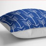 - K12188-Gorsel-3 - Realhomes RealHomes Lacivert Zeminde Ok Motifli İskandinav Desenli Dijital Baskılı Yastık Kırlent Kılıfı Realhomes