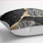 - K12215-Gorsel-3 - Realhomes RealHomes Gold - Siyah Zeminde Mermer Motifli Modern Sanat Desenli Dijital Baskılı Yastık Kırlent Kılıfı Realhomes