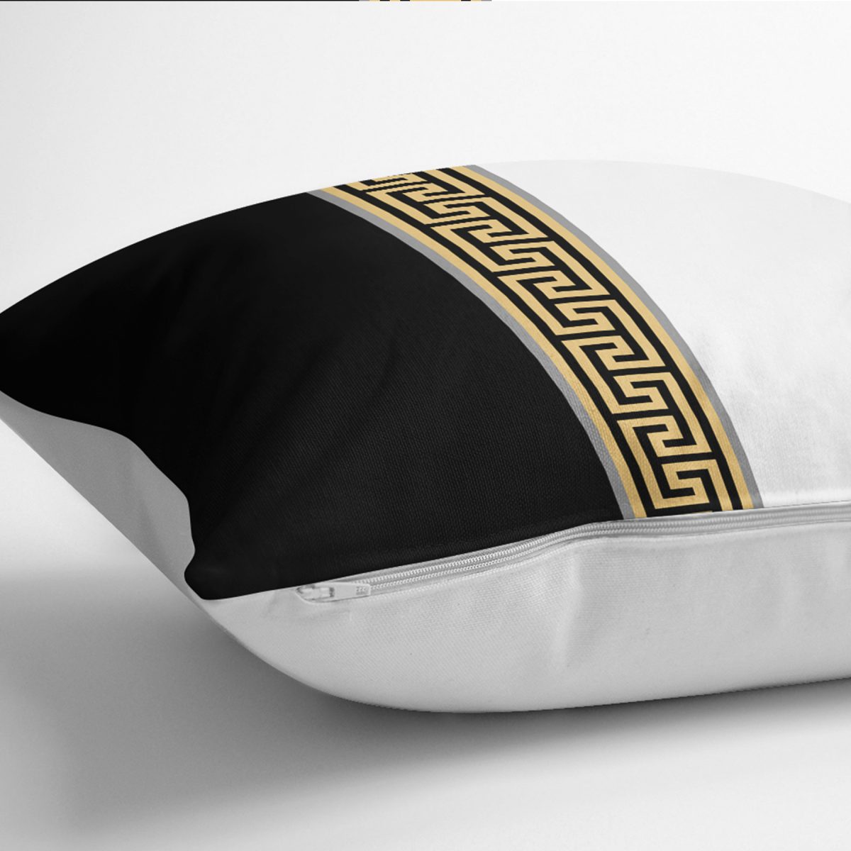 RealHomes Siyah - Gold Zeminde Geometrik Motifli Klasik Desenli Dijital Baskılı Yastık Kırlent Kılıfı Realhomes