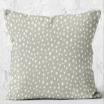 - K12244-Gorsel-2 - Realhomes  RealHomes Gri Zeminde Noktalı Motifli Klasik Desenli Dijital Baskılı Yastık Kırlent Kılıfı Realhomes