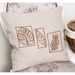 - K12248-Gorsel-1 - Realhomes  RealHomes Ekru - Kahverengi Zeminde Çerçe Motifli Yaprak Desenli Dijital Baskılı Yastık Kırlent Kılıfı Realhomes