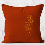 - K12250-Gorsel-2 - Realhomes  RealHomes Kızıl Zeminde Kanvas Motifli Yaprak Desenli Dijital Baskılı Yastık Kırlent Kılıfı Realhomes