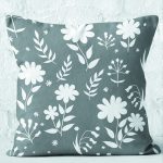 - K12276-Gorsel-2 - Realhomes RealHomes Gri - Beyaz Zeminde Yaprak Motifli Floral Desenli Dijital Baskılı Yastık Kırlent Kılıfı Realhomes