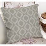 - K12282-Gorsel-1 - Realhomes RealHomes Gri Zeminde Klasik Motifli Geometrik Desenli Dijital Baskılı Yastık Kırlent Kılıfı Realhomes