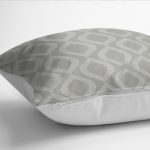 - K12282-Gorsel-3 - Realhomes RealHomes Gri Zeminde Klasik Motifli Geometrik Desenli Dijital Baskılı Yastık Kırlent Kılıfı Realhomes