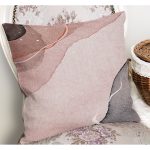 - K12296-Gorsel-1 - Realhomes  RealHomes Yavruağzı Zeminde Kanvas Motifli Boyama Desenli Dijital Baskılı Yastık Kırlent Kılıfı Realhomes