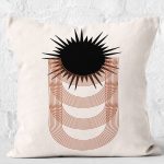 - K12313-Gorsel-2 - Realhomes RealHomes Siyah - Kahverengi Zeminde Tablo Motifli Modern Desenli Dijital Baskılı Yastık Kırlent Kılıfı Realhomes