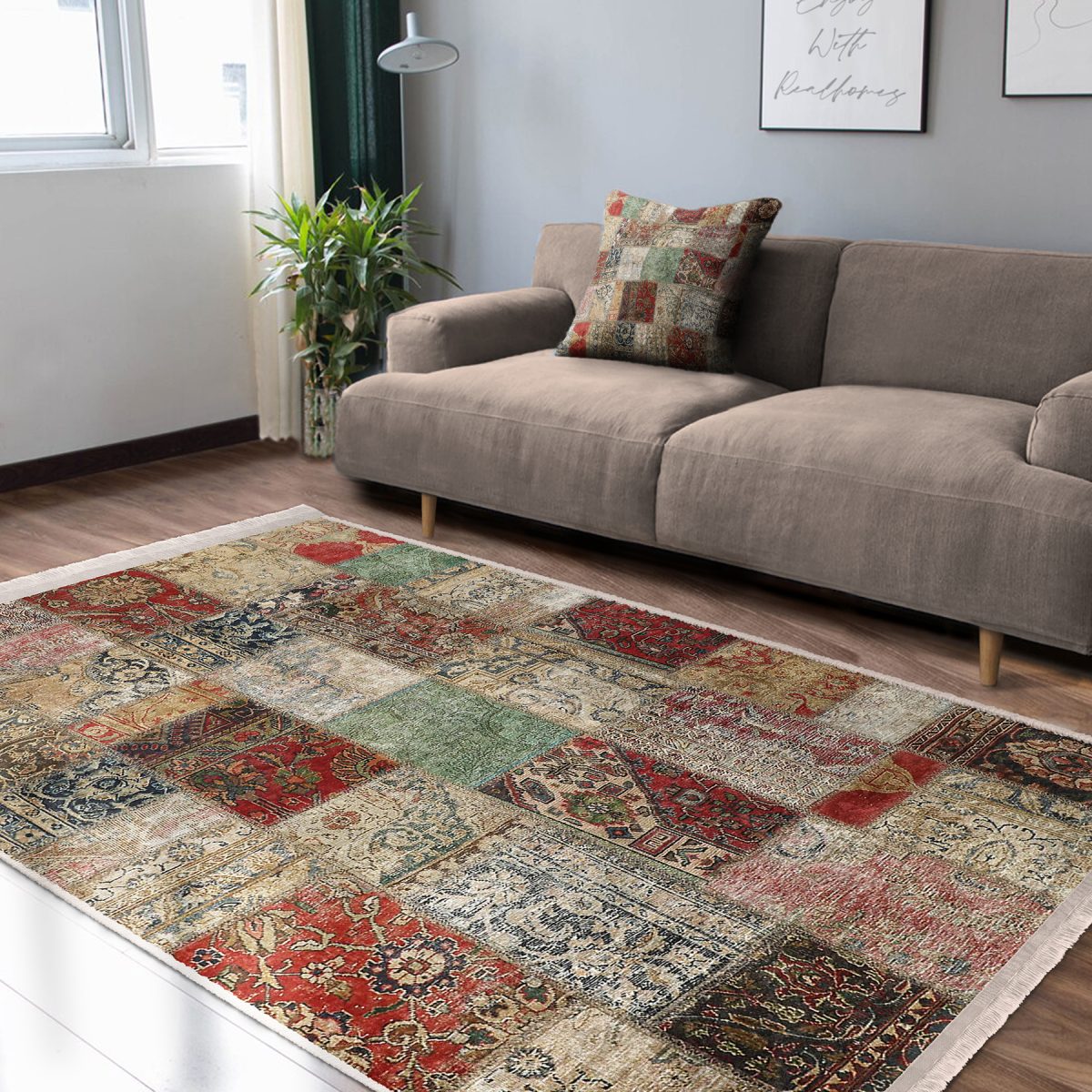 Çok Renki Zeminde Patchwork Motifli Eskitme Desenli Etnik Motifler Vintage Salon & Oturma Odası Koridor & Antre Dijital Baskılı Makinede Yıkanabilir Kaymaz Taban Saçaklı Halı Realhomes