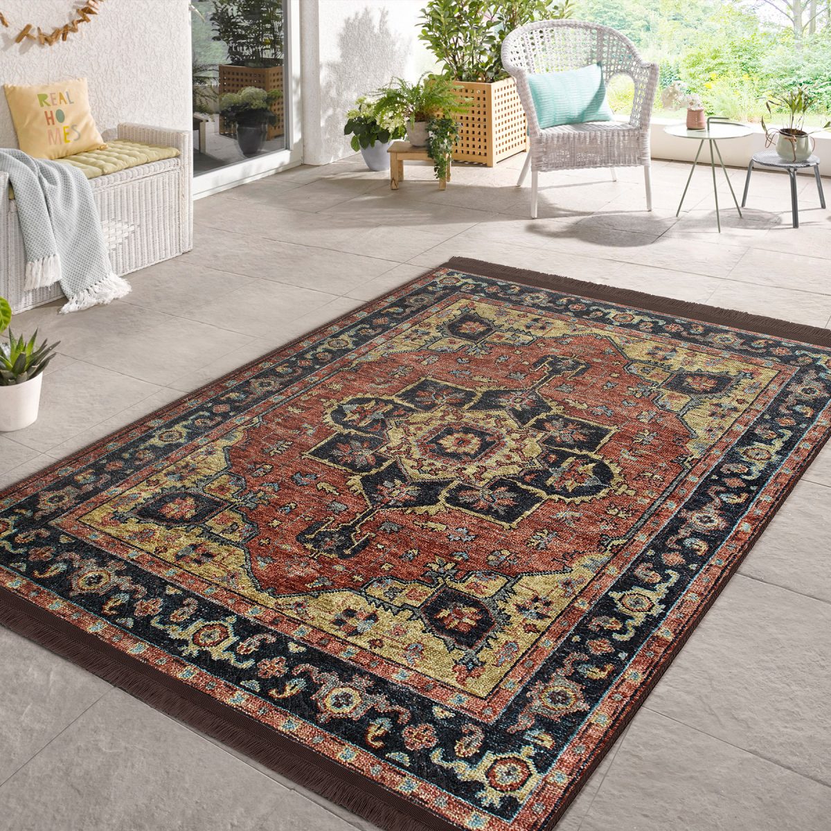 Renkli Zeminde Kilim Motifli Hereke Desenli Avangarde Etnik Motifler Salon & Oturma Odası Koridor & Antre Dijital Baskılı Makinede Yıkanabilir Kaymaz Taban Saçaklı Halı Realhomes