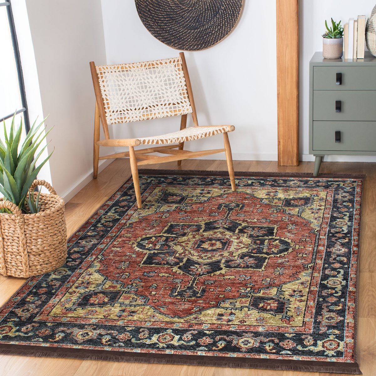 Renkli Zeminde Kilim Motifli Hereke Desenli Avangarde Etnik Motifler Salon & Oturma Odası Koridor & Antre Dijital Baskılı Makinede Yıkanabilir Kaymaz Taban Saçaklı Halı Realhomes