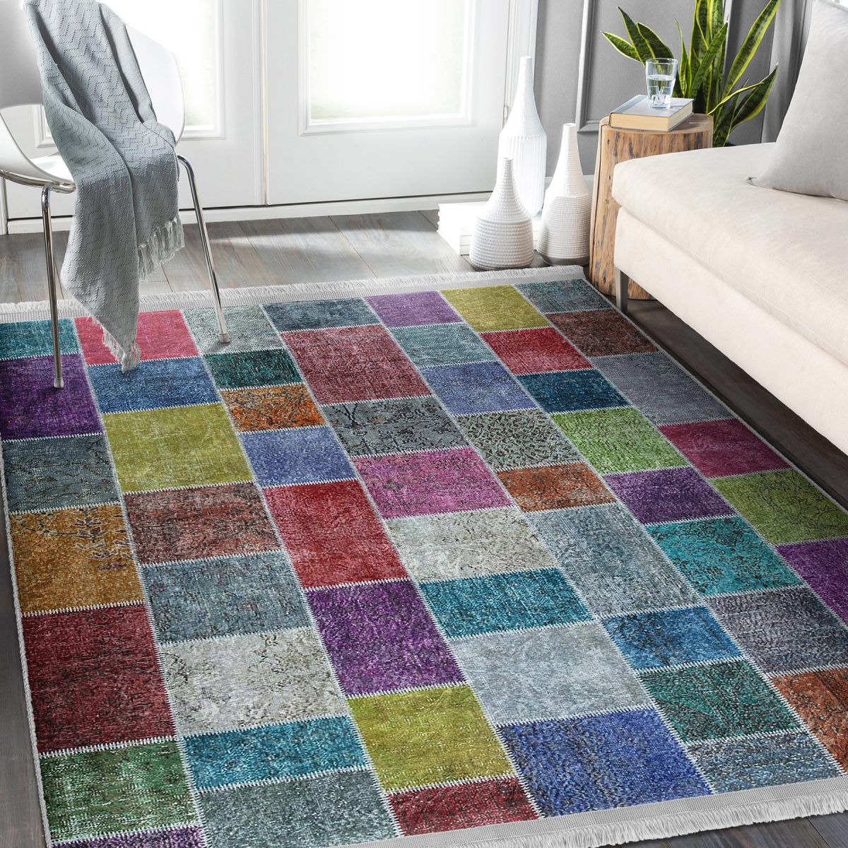 Yöresel Zeminde Patchwork Motifli Anadolu Desenli Vintage Klasik Salon & Oturma Odası Yatak Odası Dijital Baskılı Makinede Yıkanabilir Kaymaz Taban Saçaklı Halı Realhomes