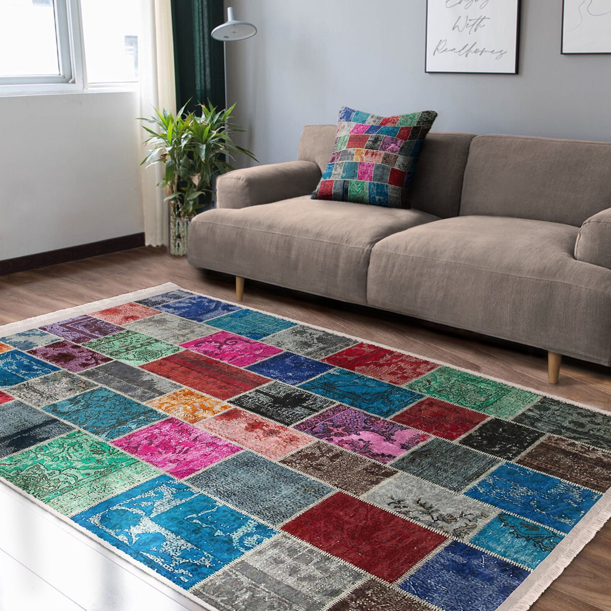 Çok Renkli Zeminde Kırkyama Motifli Patchwork Desenli Vintage Klasik Salon & Oturma Odası Yatak Odası Dijital Baskılı Makinede Yıkanabilir Kaymaz Taban Saçaklı Halı Realhomes