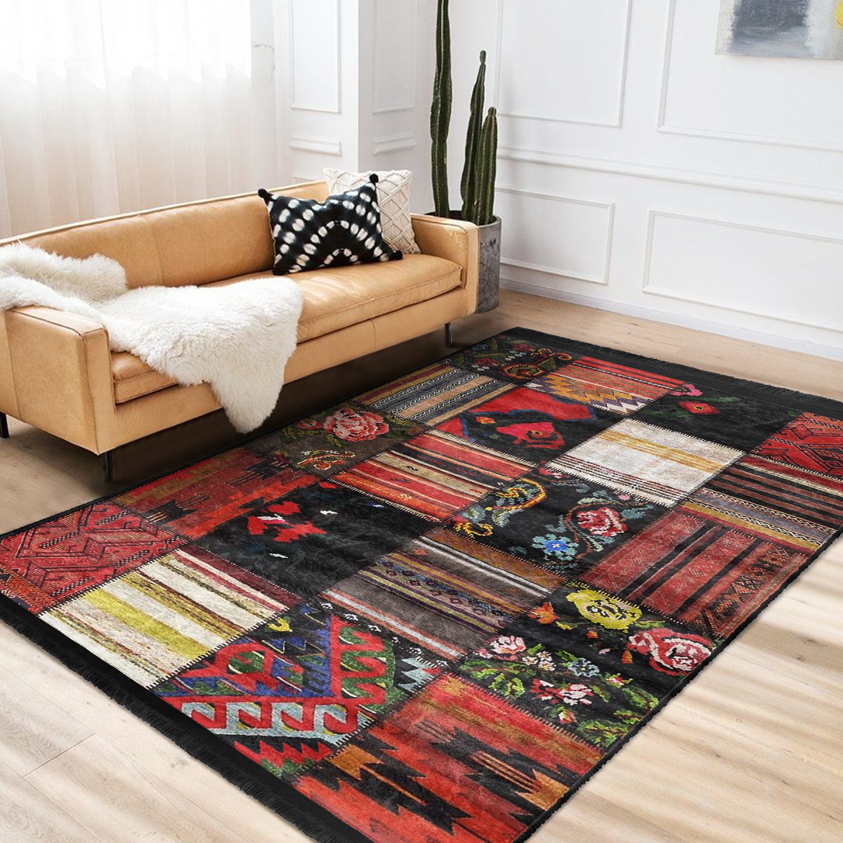 Siyah - Kırmızı Zeminde Patchwork Motifli Etnik Desenli Vintage Etnik Motifler Koridor & Antre Yatak Odası Dijital Baskılı Makinede Yıkanabilir Kaymaz Taban Saçaklı Halı Realhomes