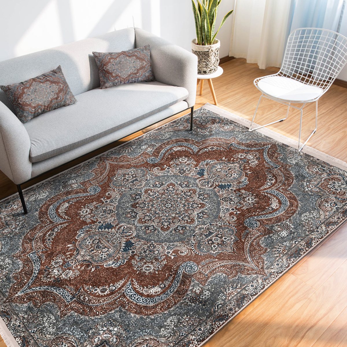 Otantik Zeminde Geleneksel Motifli Yöresel Desenli Avangarde Eskitme Motifli Yatak Odası Salon & Oturma Odası Dijital Baskılı Makinede Yıkanabilir Kaymaz Taban Saçaklı Halı Realhomes