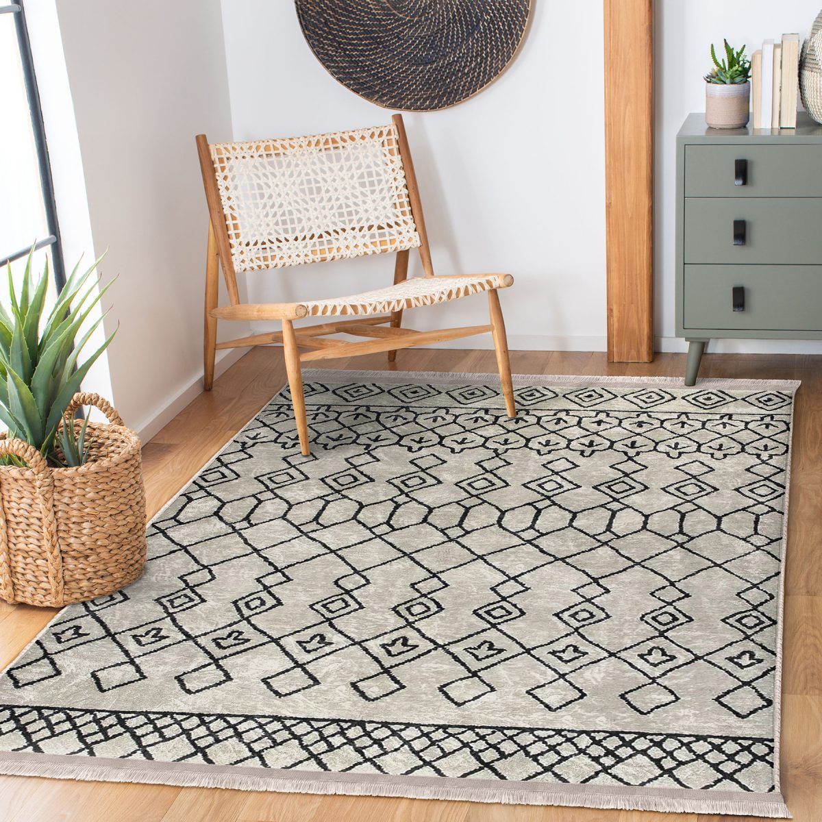 Bej - Siyah Zeminde Boho Motifli Etnik Desenli Etnik Motifler Geometrik Salon & Oturma Odası Dış Mekan & Outdoor Dijital Baskılı Makinede Yıkanabilir Kaymaz Taban Saçaklı Halı Realhomes