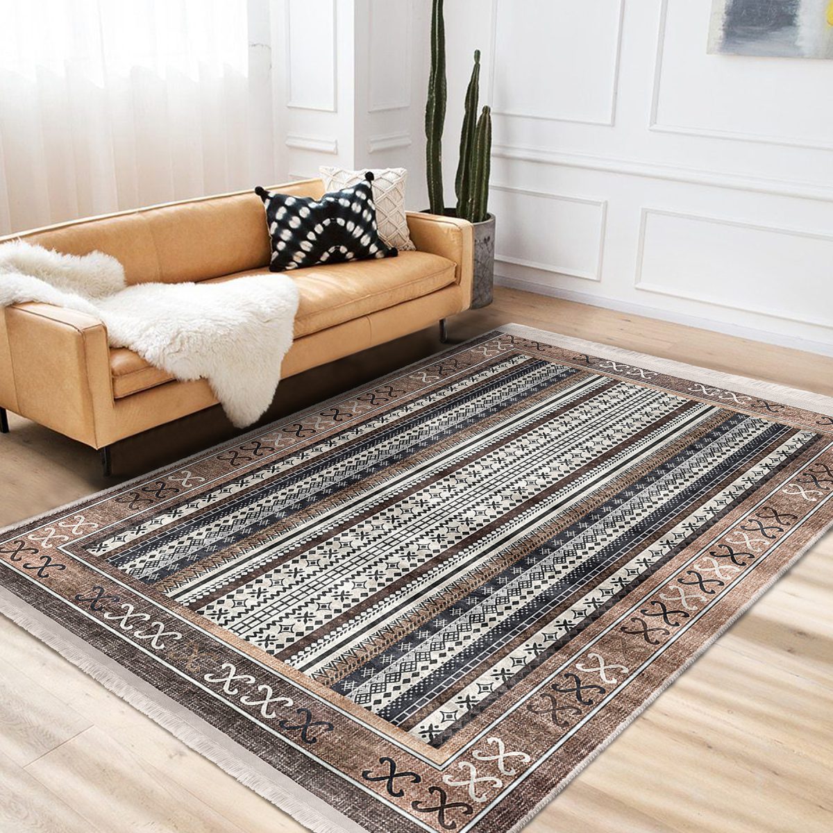 Kahverengi Zeminde Kilim Motifli Yöresel Desenli Etnik Motifler Vintage Salon & Oturma Odası Koridor & Antre Dijital Baskılı Makinede Yıkanabilir Kaymaz Taban Saçaklı Halı Realhomes