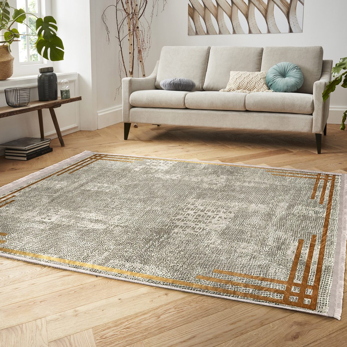 Krem - Gold Zeminde Çerçeveli Motifli Kilim Desenli Geometrik Sade & Şık Salon & Oturma Odası Yatak Odası Dijital Baskılı Makinede Yıkanabilir Kaymaz Taban Saçaklı Halı Realhomes