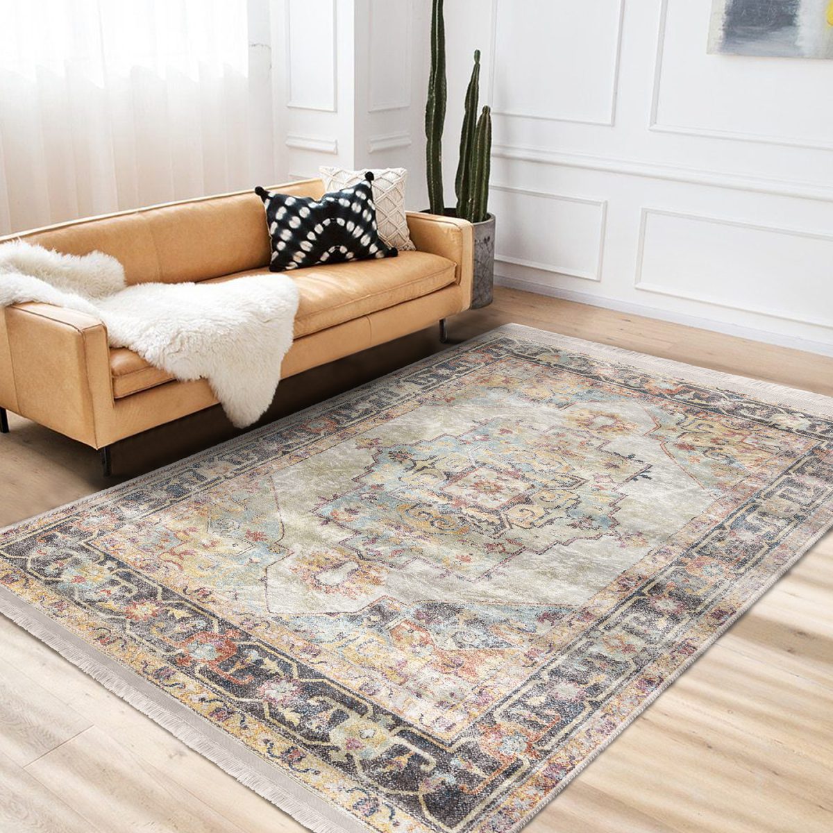 Krem - Ekru Zeminde Göbekli Halı Motifli Hereke Desenli Eskitme Motifli Avangarde Salon & Oturma Odası Dış Mekan & Outdoor Dijital Baskılı Makinede Yıkanabilir Kaymaz Taban Saçaklı Halı Realhomes
