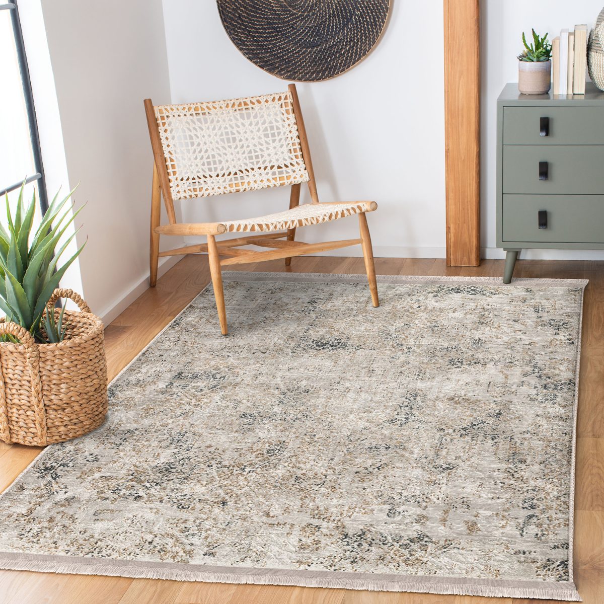 Krem - Ekru Zeminde Kilim Motifli Antik Desenli Eskitme Motifli Avangarde Koridor & Antre Mutfak Dijital Baskılı Makinede Yıkanabilir Kaymaz Taban Saçaklı Halı Realhomes