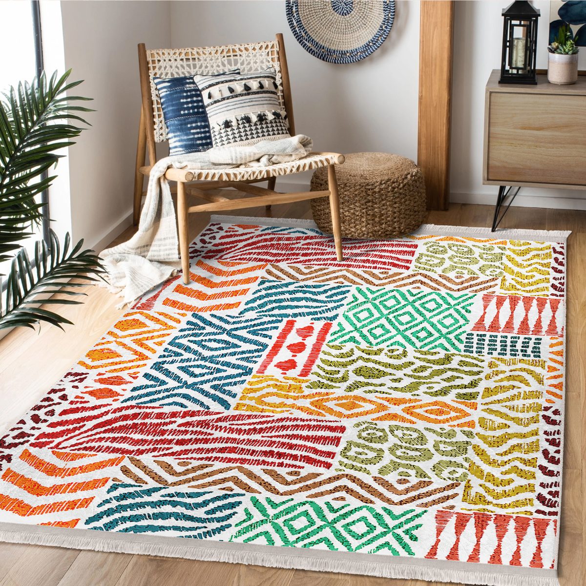 Beyaz Zeminde Patchwork Motifli Kilim Desenli Klasik Geometrik Koridor & Antre Dış Mekan & Outdoor Dijital Baskılı Makinede Yıkanabilir Kaymaz Taban Saçaklı Halı Realhomes