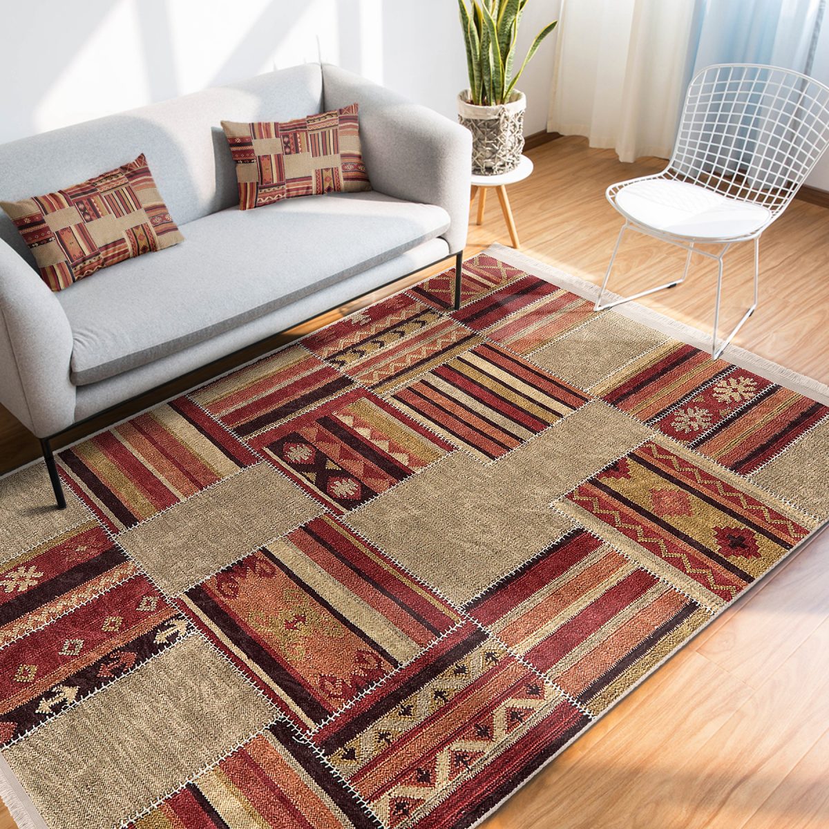 Krem - Kahverengi Zeminde Patchwork Motifli Etnik Desenli Etnik Motifler Vintage Salon & Oturma Odası Koridor & Antre Dijital Baskılı Makinede Yıkanabilir Kaymaz Taban Saçaklı Halı Realhomes