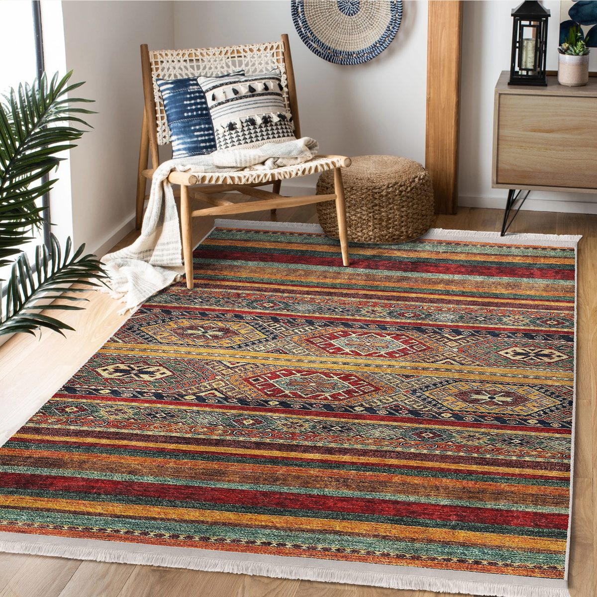 Kırmızı - Kahverengi Zeminde Geleneksel Motifli Kilim Desenli Vintage Etnik Motifler Koridor & Antre Salon & Oturma Odası Dijital Baskılı Makinede Yıkanabilir Kaymaz Taban Saçaklı Halı Realhomes