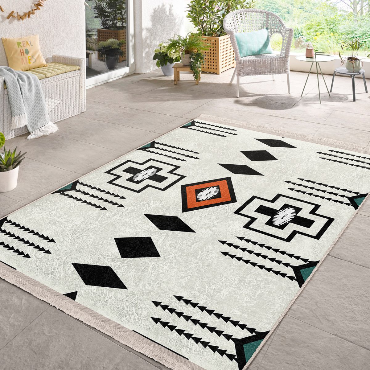 Siyah - Beyaz Zeminde Geometrik Motifli Kilim Desenli Geometrik Vintage Dış Mekan & Outdoor Salon & Oturma Odası Dijital Baskılı Makinede Yıkanabilir Kaymaz Taban Saçaklı Halı Realhomes