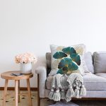 - Rasel-K12358-Gorsel-1 - Realhomes  Realhomes Ginkgo Yaprakları Özel Tasarımlı Dijital Baskılı Raşel Kadife Yastık Kırlent Kılıfı Realhomes