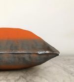 - Rasel-K12361-Gorsel-2 - Realhomes Realhomes Gri Zemin Turuncu Düz Renkli Çizgili Özel Tasarım Raşel Kadife Yastık Kırlent Kılıfı Realhomes