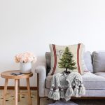 - Rasel-K12366-Gorsel-1 - Realhomes Realhomes Kırmızı Çizgili Çam Ağacı Tasarımlı Dijital Baskılı Raşel Kadife Yastık Kırlent Kılıfı Realhomes