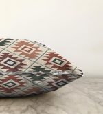 - Rasel-K12383-Gorsel-2 - Realhomes Realhomes Krem Zemin Etnik Geometrik Motifli Dijital Baskılı Raşel Kadife Yastık Kırlent Kılıfı Realhomes